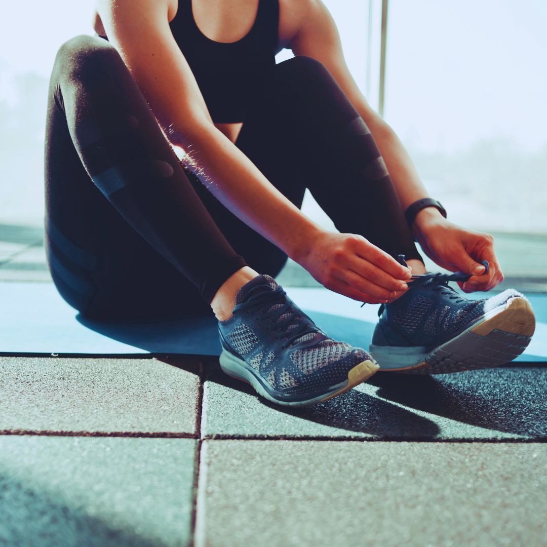 a healthy woman getting ready to workout.